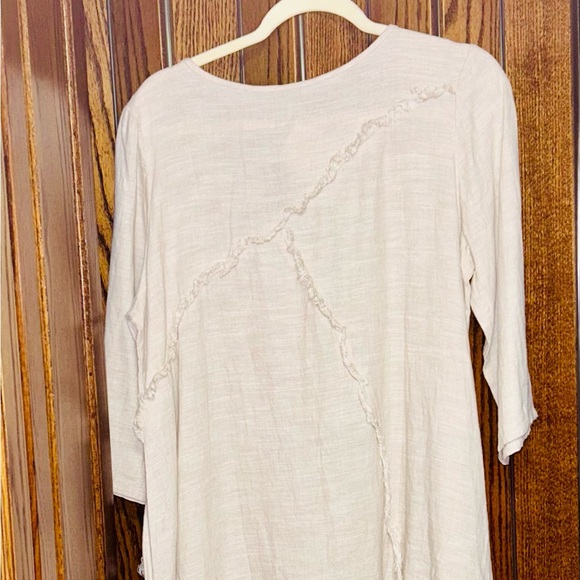 Peacock Ways Linen tunic - Picture 2 of 4